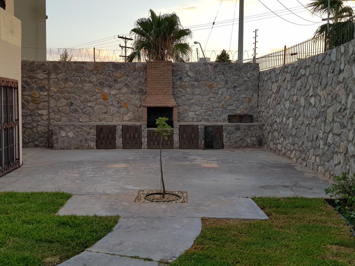 Residencia A 100 Mts Del Consulado Villa Juárez Exteriör bild