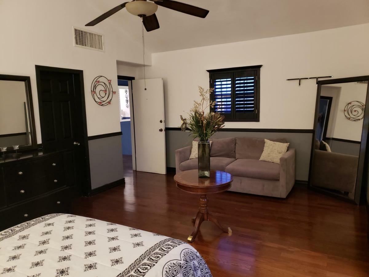 Residencia A 100 Mts Del Consulado Villa Juárez Exteriör bild